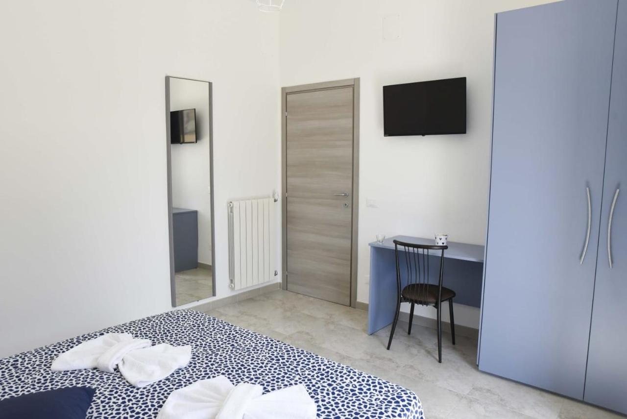 La Casa Del Gabbo Hotel Monopoli Kültér fotó