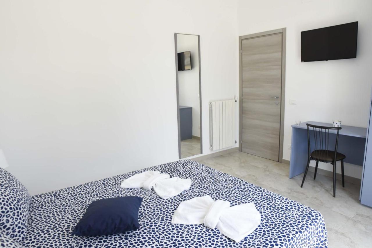 La Casa Del Gabbo Hotel Monopoli Kültér fotó