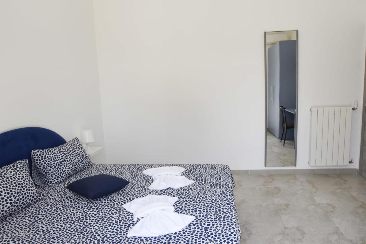 La Casa Del Gabbo Hotel Monopoli Kültér fotó