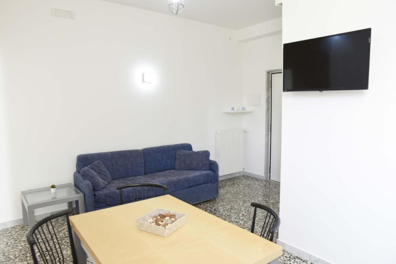 La Casa Del Gabbo Hotel Monopoli Kültér fotó