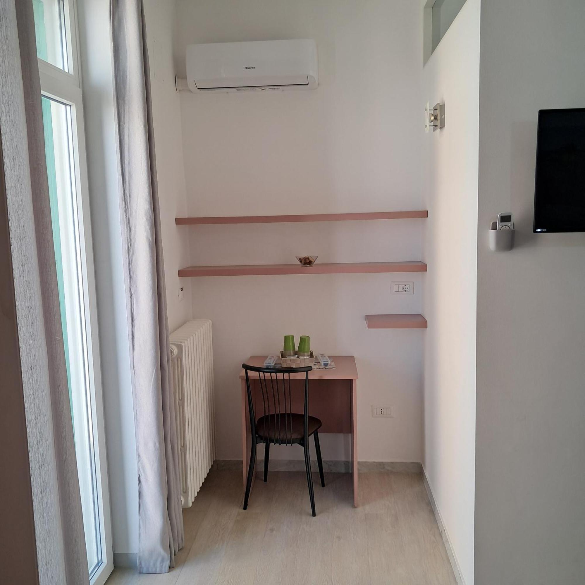 La Casa Del Gabbo Hotel Monopoli Kültér fotó
