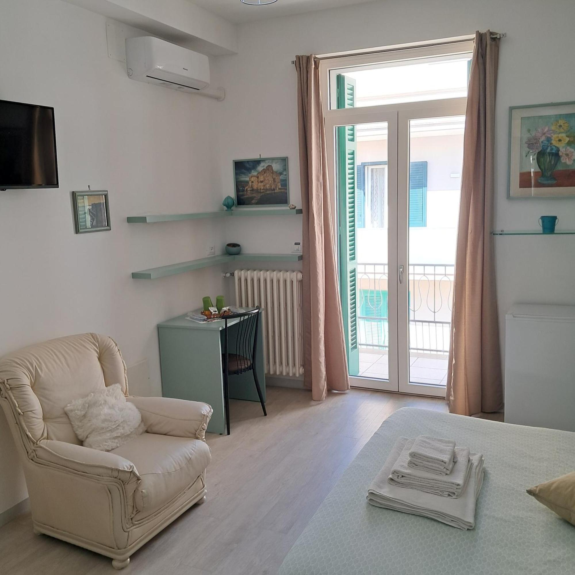 La Casa Del Gabbo Hotel Monopoli Kültér fotó